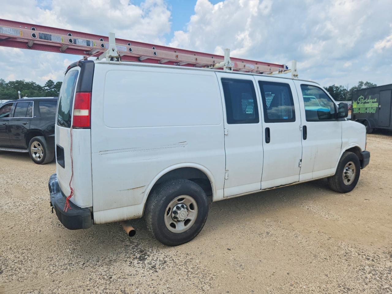 2016 CHEVROLET EXPRESS G2500 — снимка 3
