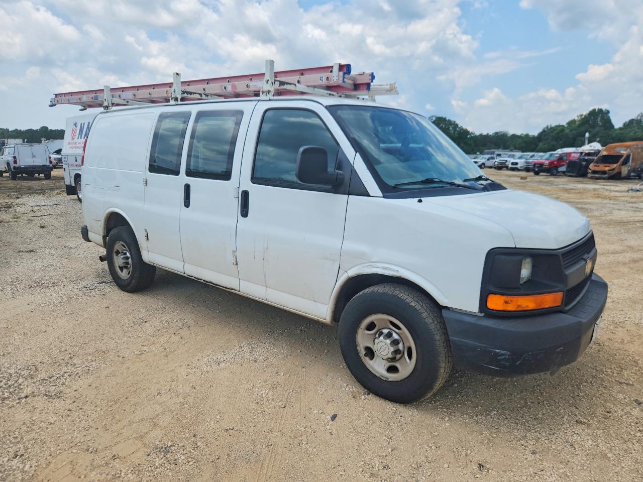 2016 CHEVROLET EXPRESS G2500 — снимка 4