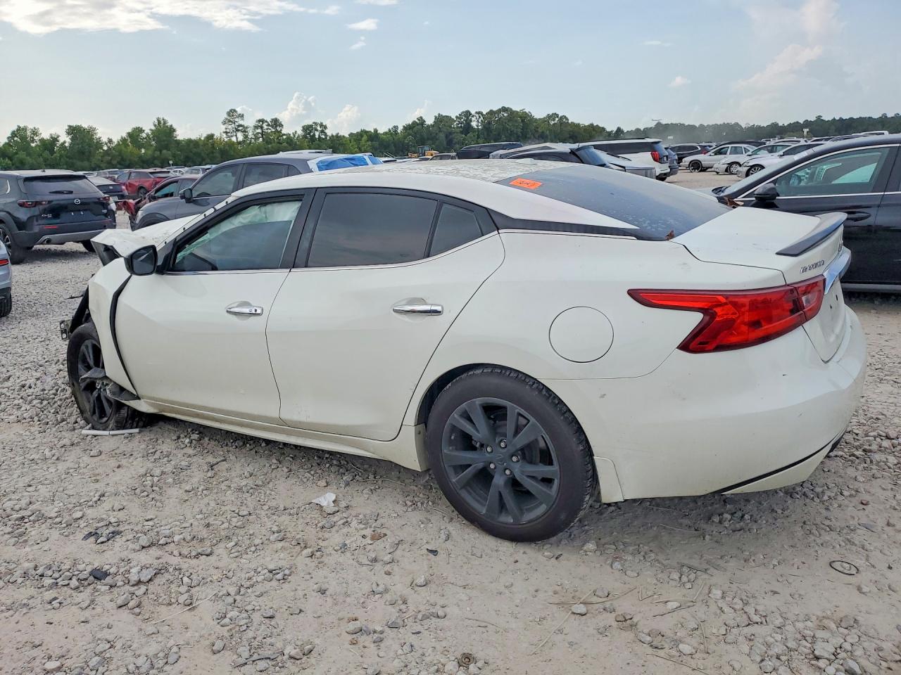 2017 NISSAN MAXIMA 3.5 S — снимка 2