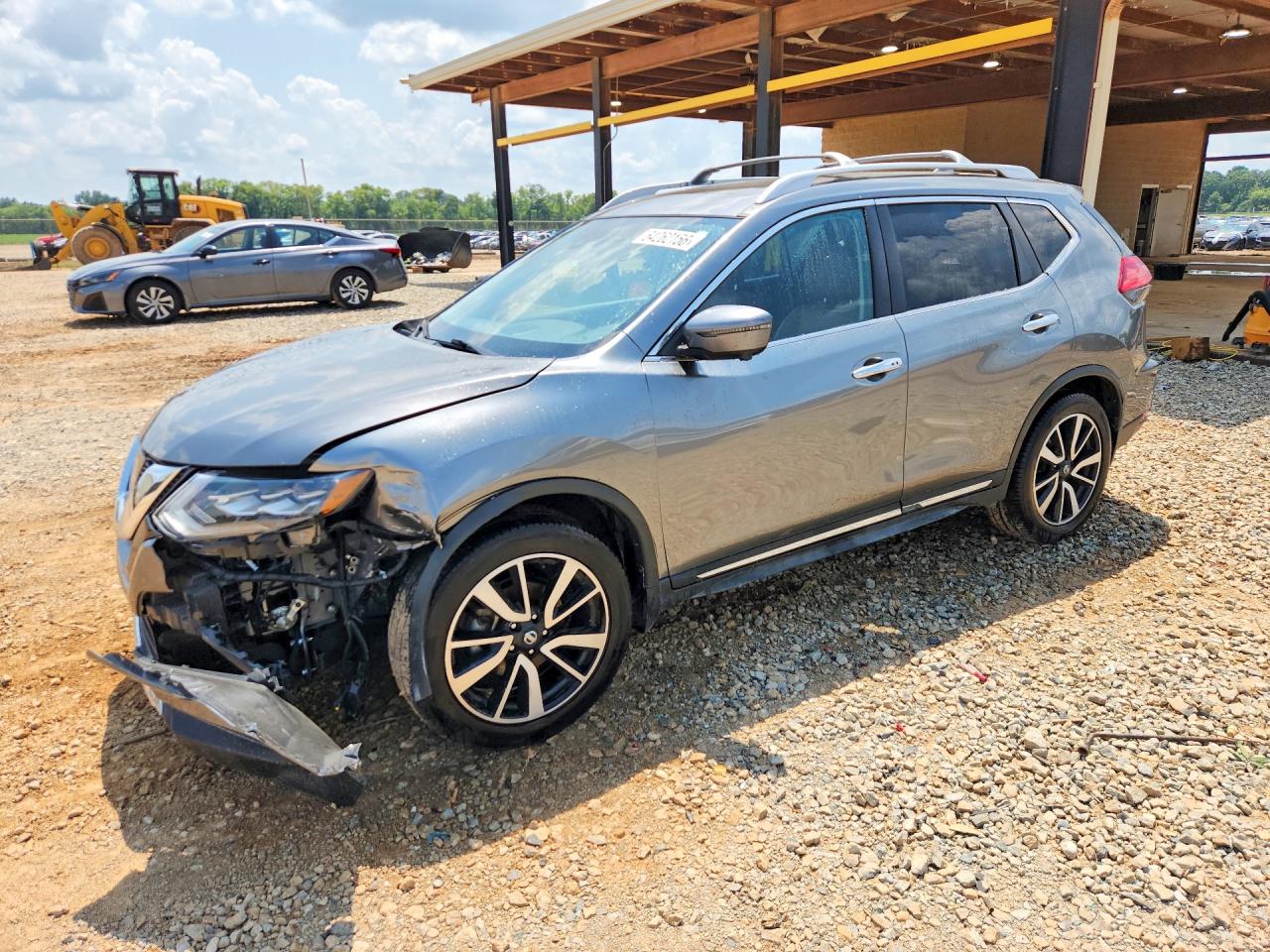 2017 NISSAN ROGUE SL