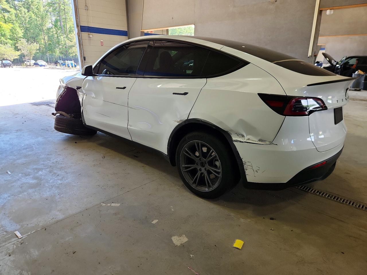 2024 TESLA MODEL Y — снимка 2