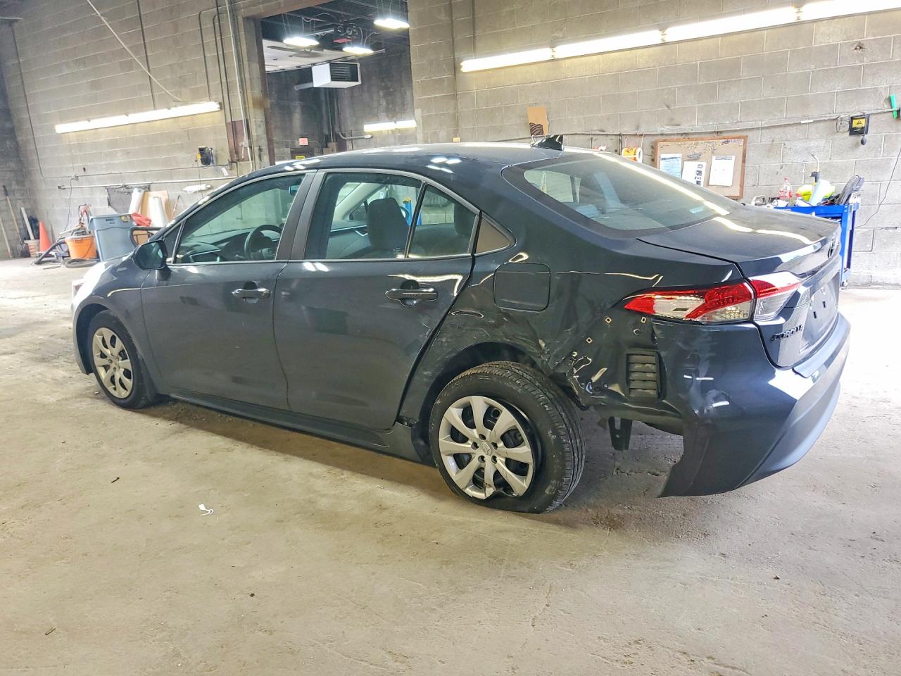 2024 TOYOTA COROLLA LE — снимка 2