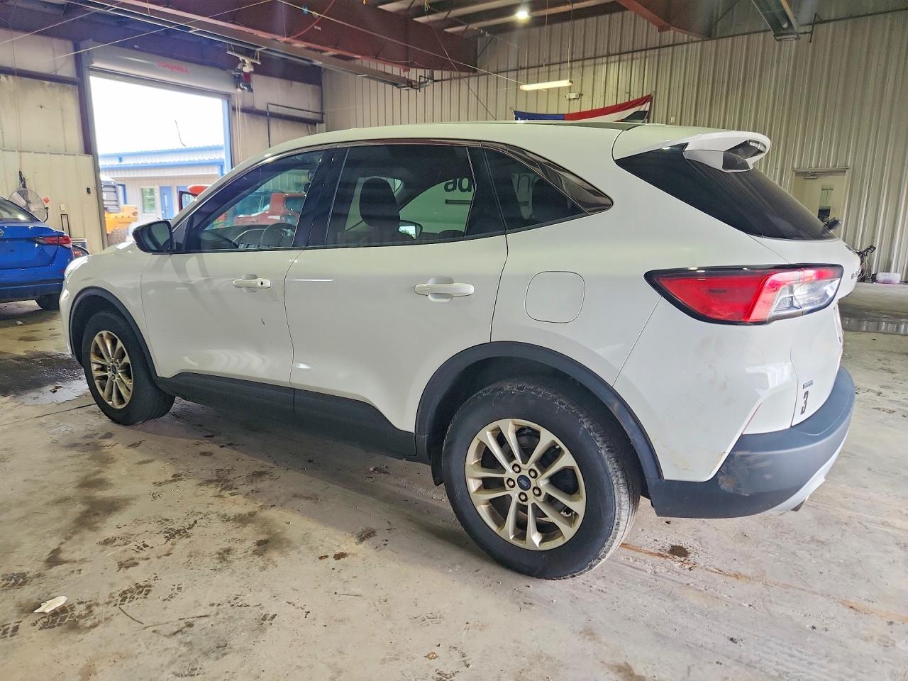 2022 FORD ESCAPE SE — снимка 2