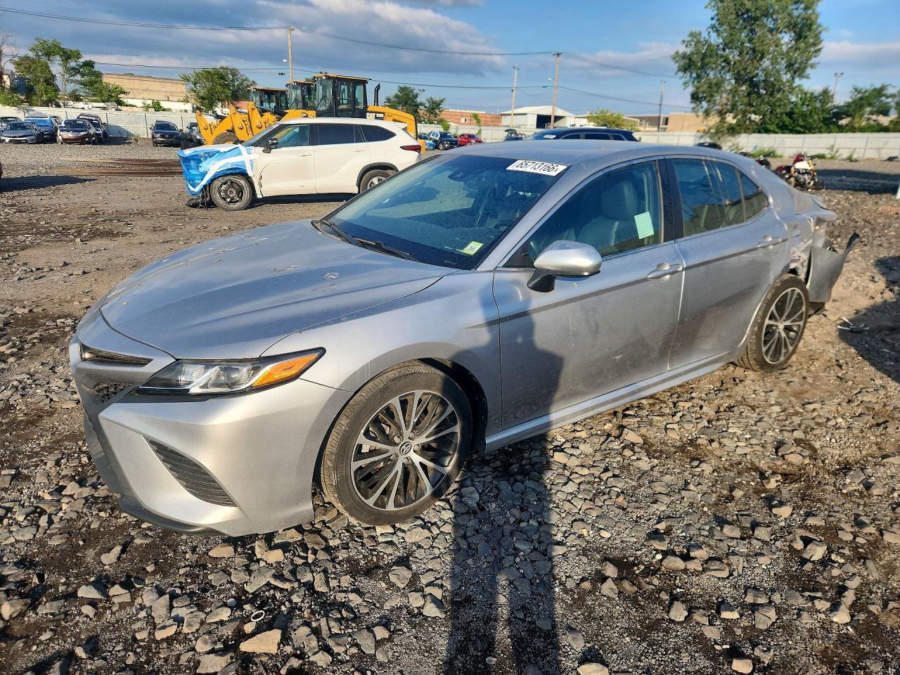2018 TOYOTA CAMRY SE