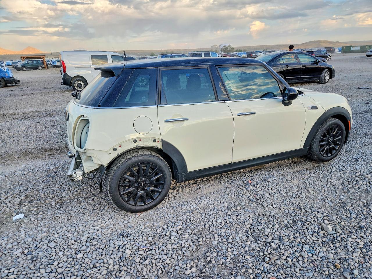 2019 MINI COOPER — снимка 3