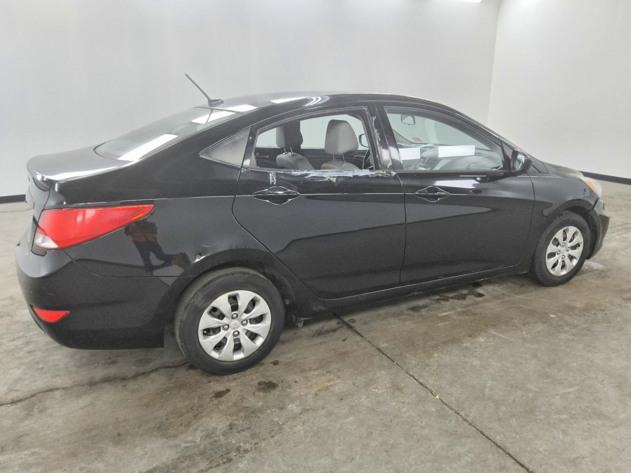 2016 HYUNDAI ACCENT SE — снимка 3