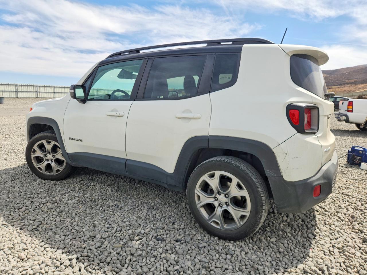 2020 JEEP RENEGADE LIMITED — снимка 2