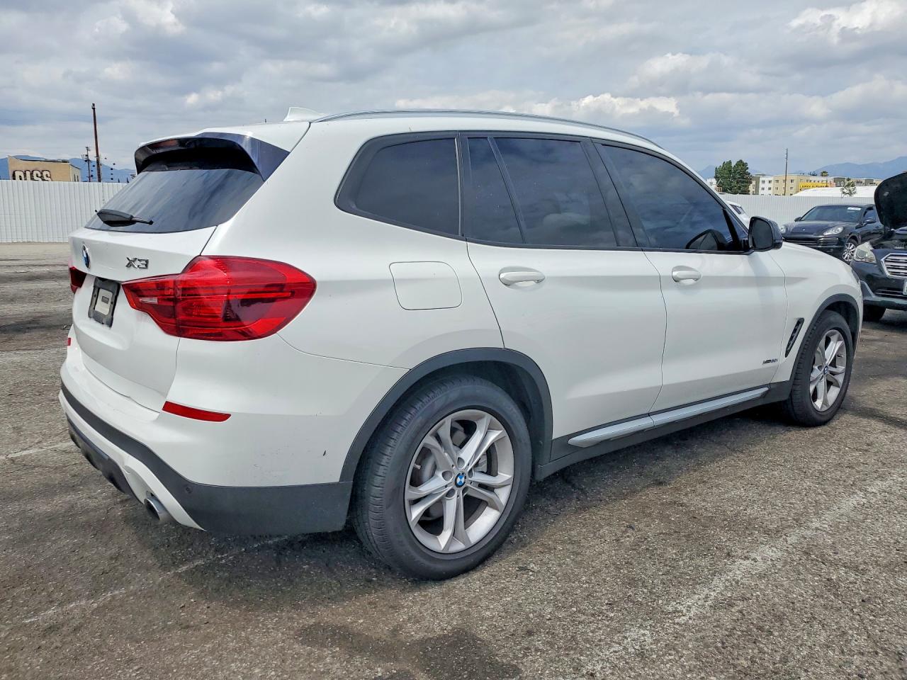 2018 BMW X3 XDRIVE30I — снимка 3