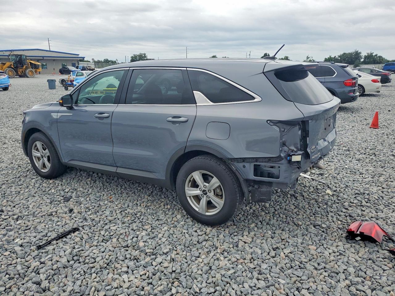 2023 KIA SORENTO LX — снимка 2