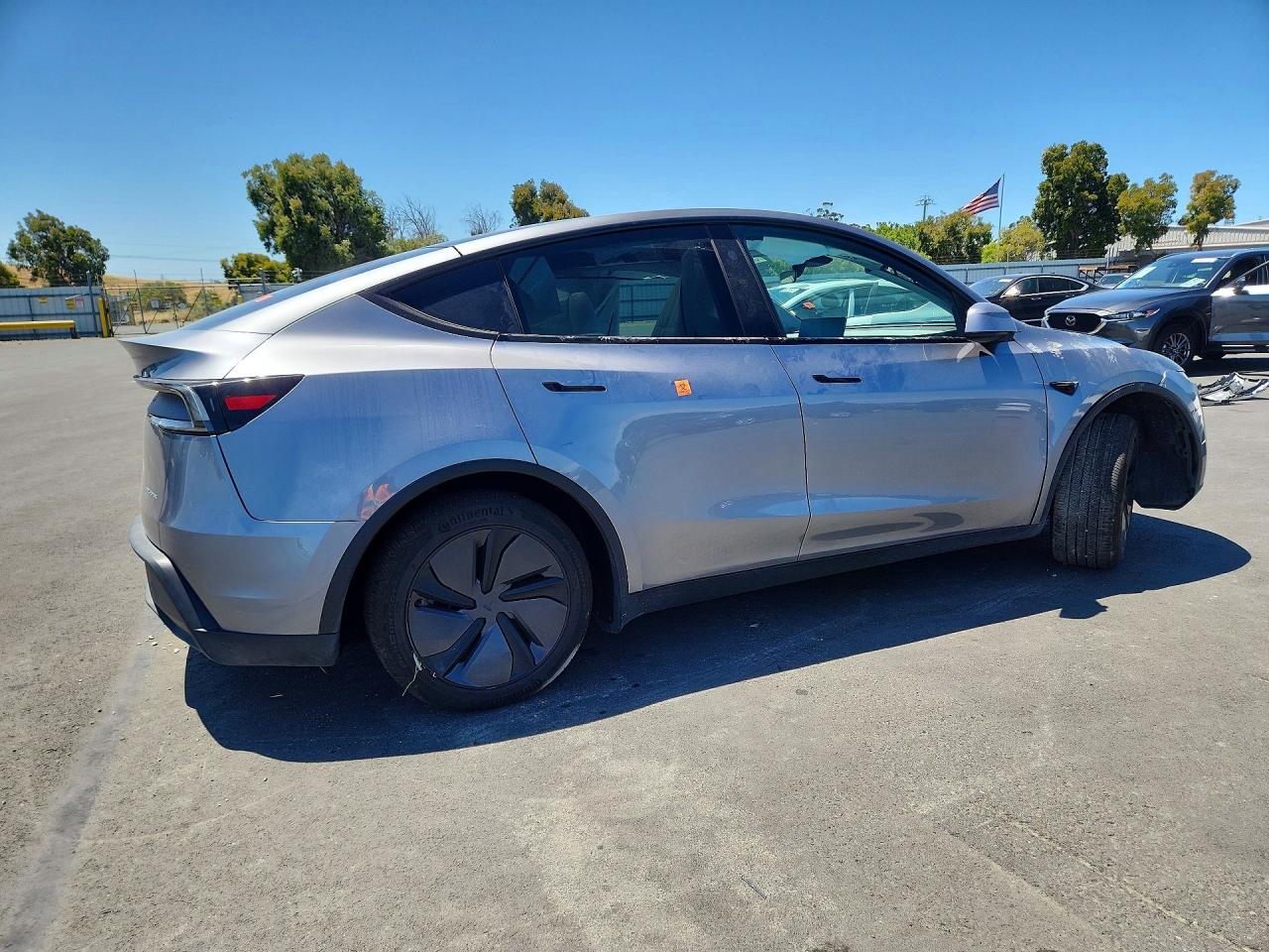 2026 TESLA MODEL Y — снимка 3