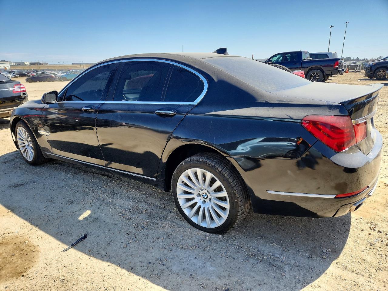 2013 BMW 750 XI — снимка 2