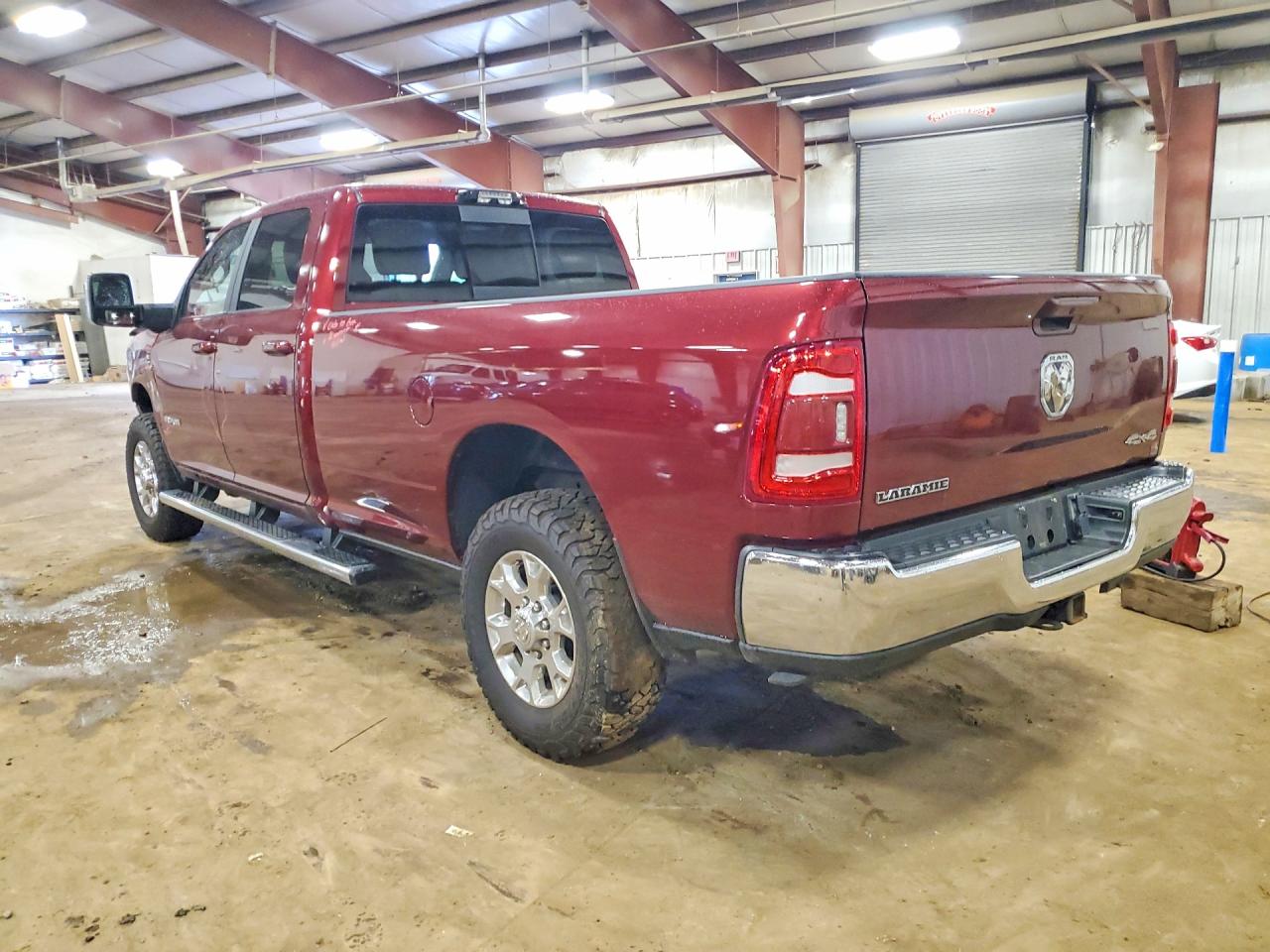 2024 RAM 3500 LARAMIE — снимка 2