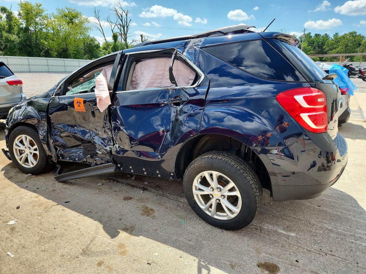 2017 CHEVROLET EQUINOX LT — снимка 2