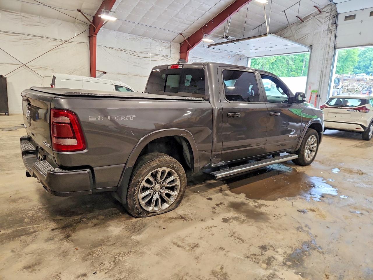 2021 RAM 1500 LARAMIE — снимка 3