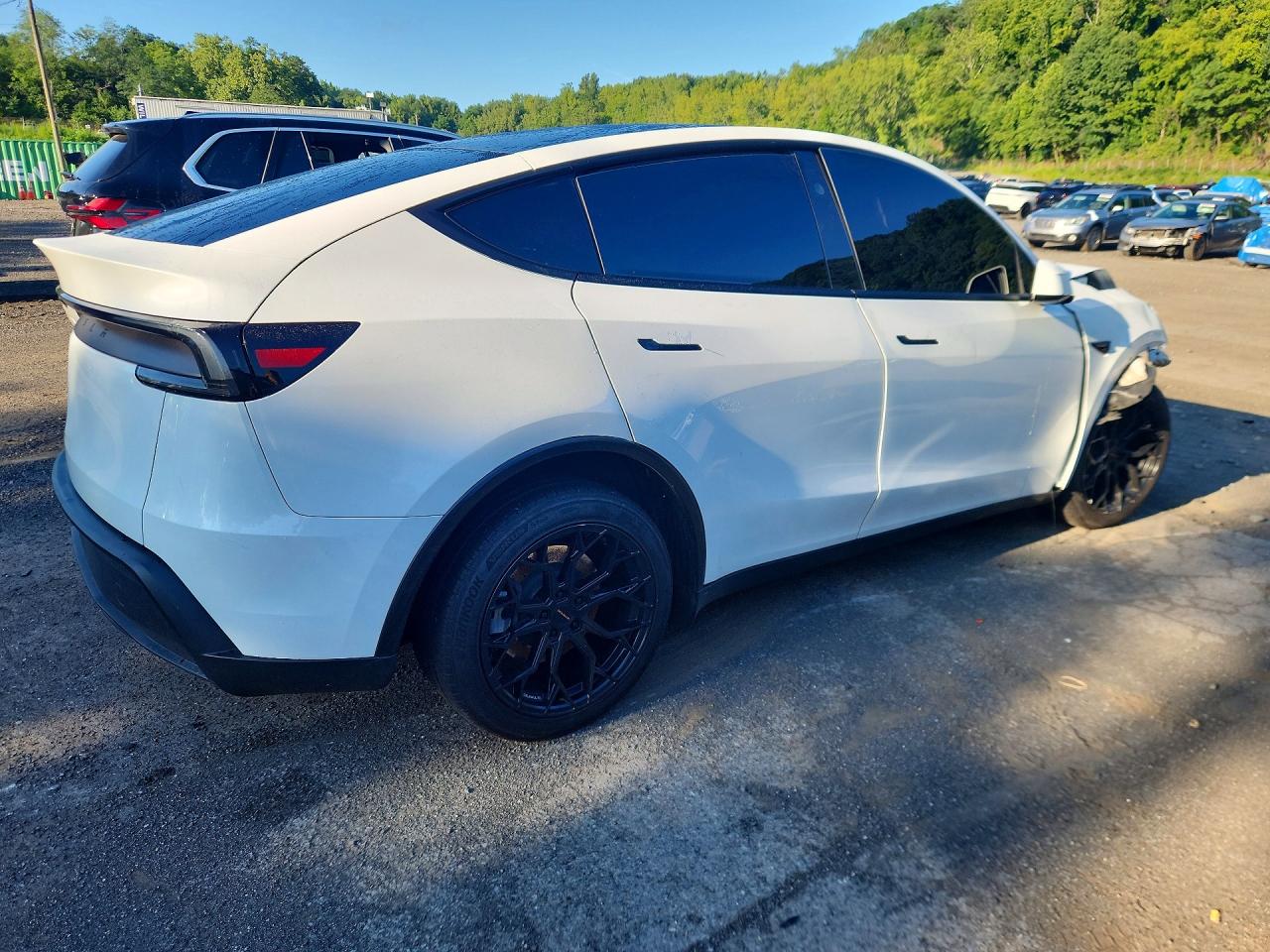 2026 TESLA MODEL Y — снимка 3