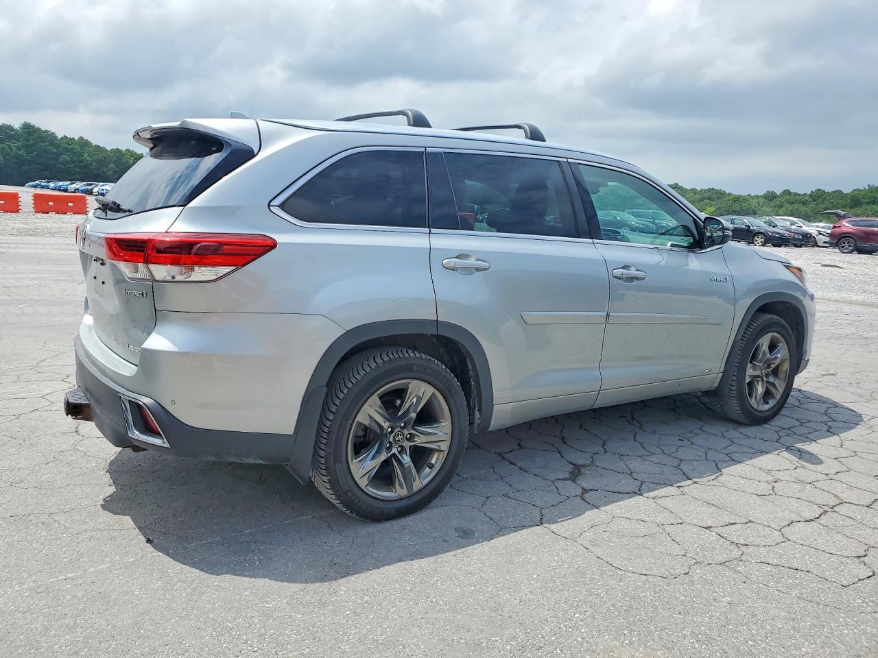 2017 TOYOTA HIGHLANDER HYBRID LIMITED PLATINUM — снимка 3