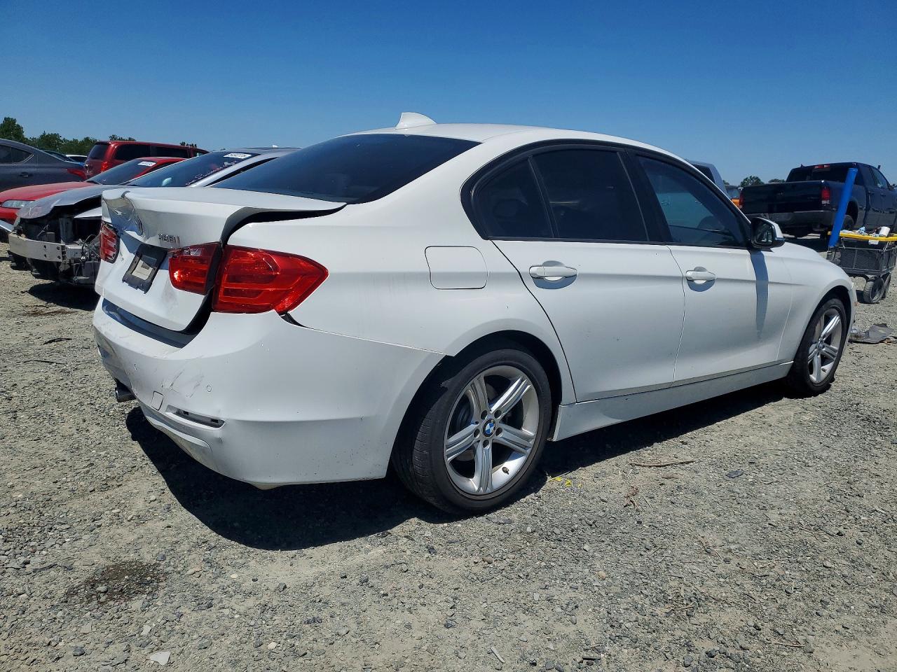 2015 BMW 328 I — снимка 3