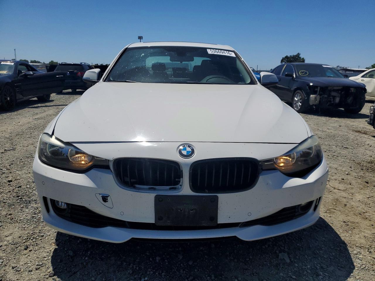 2015 BMW 328 I — снимка 5