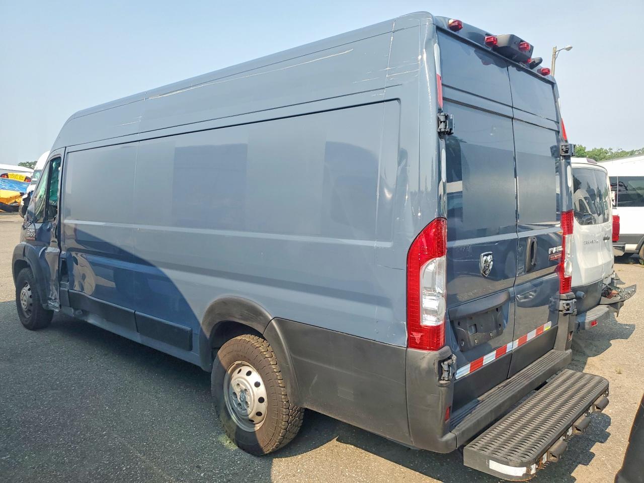 2021 RAM PROMASTER 3500 — снимка 2