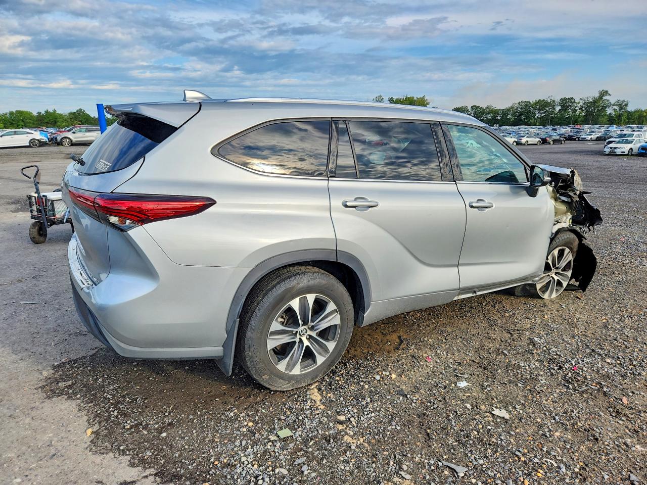 2020 TOYOTA HIGHLANDER XLE — снимка 3