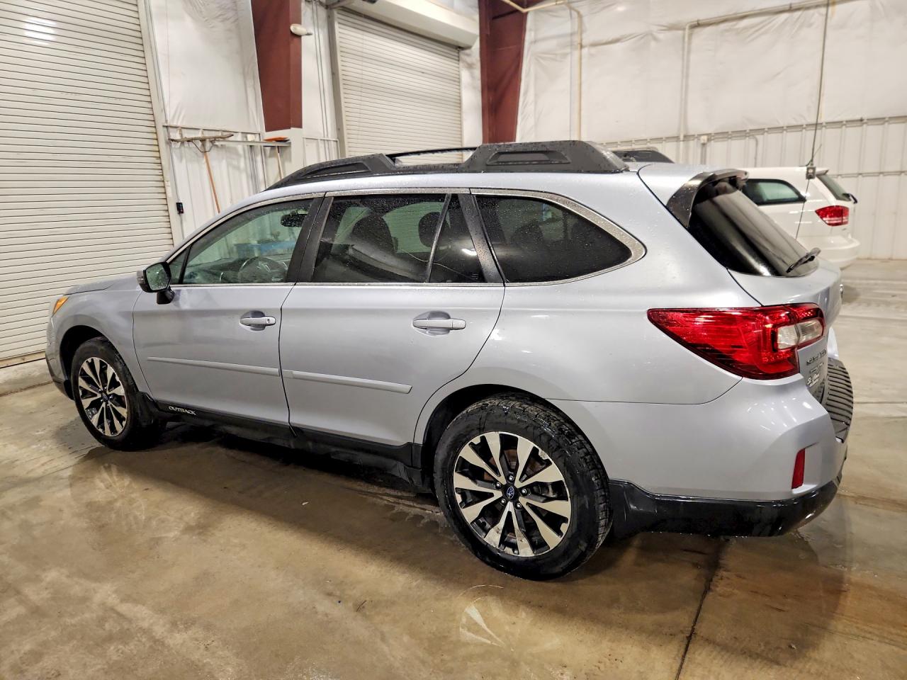 2015 SUBARU OUTBACK 2.5I LIMITED — снимка 2