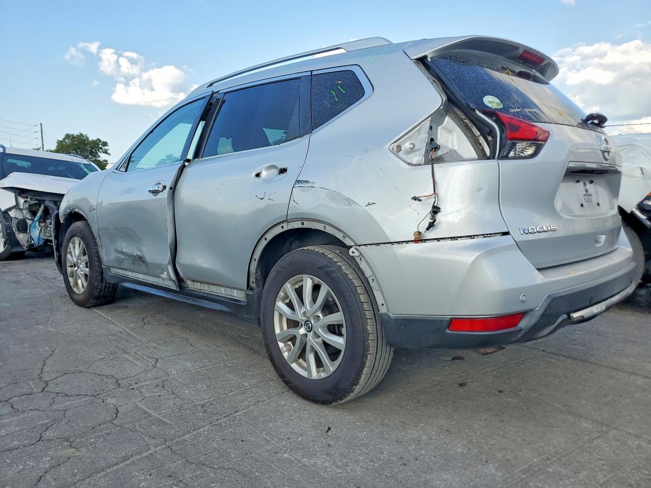 2019 NISSAN ROGUE SV — снимка 2