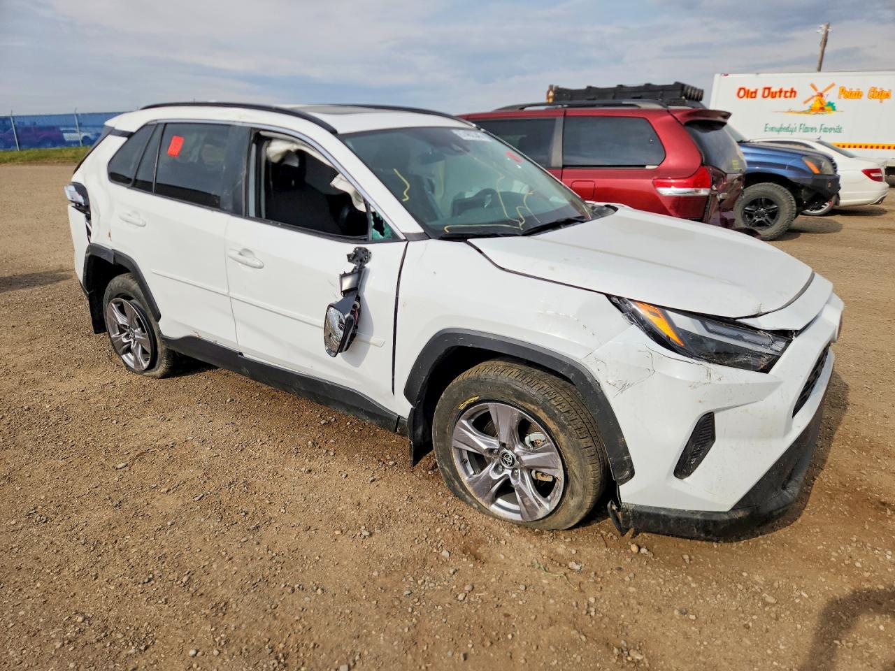 2025 TOYOTA RAV4 XLE — снимка 4