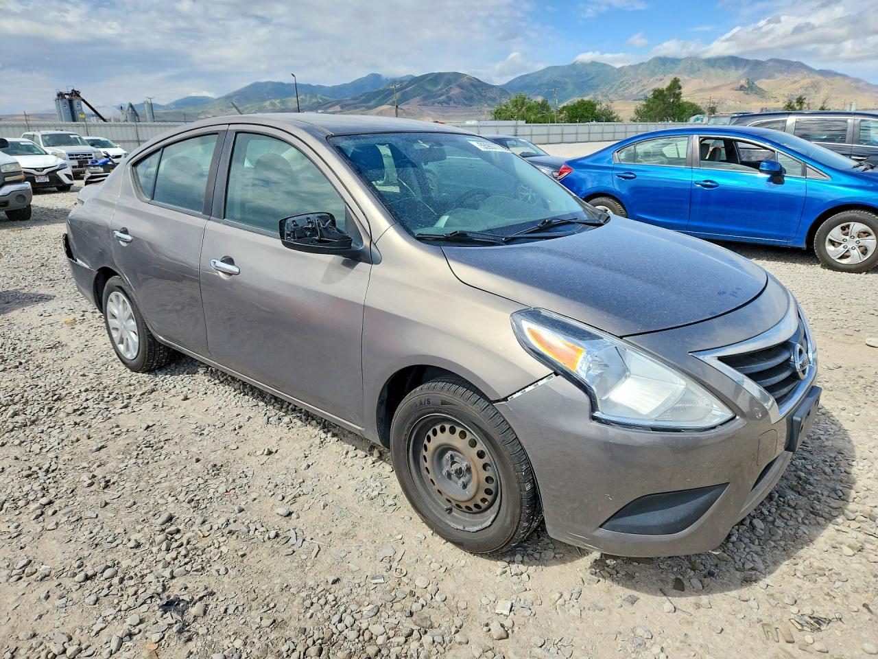 2017 NISSAN VERSA 1.6 SV — снимка 4