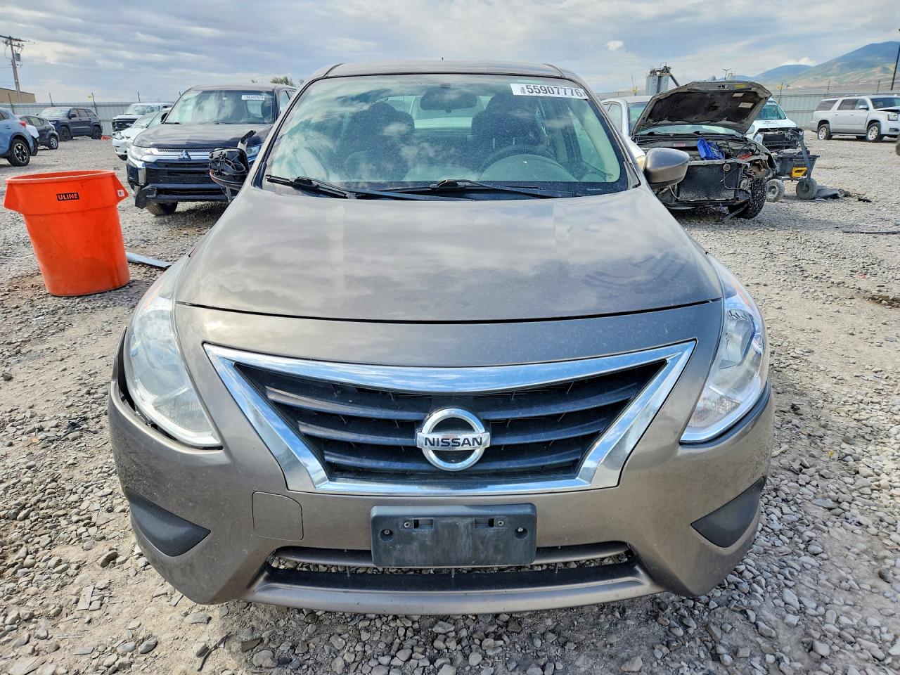 2017 NISSAN VERSA 1.6 SV — снимка 5