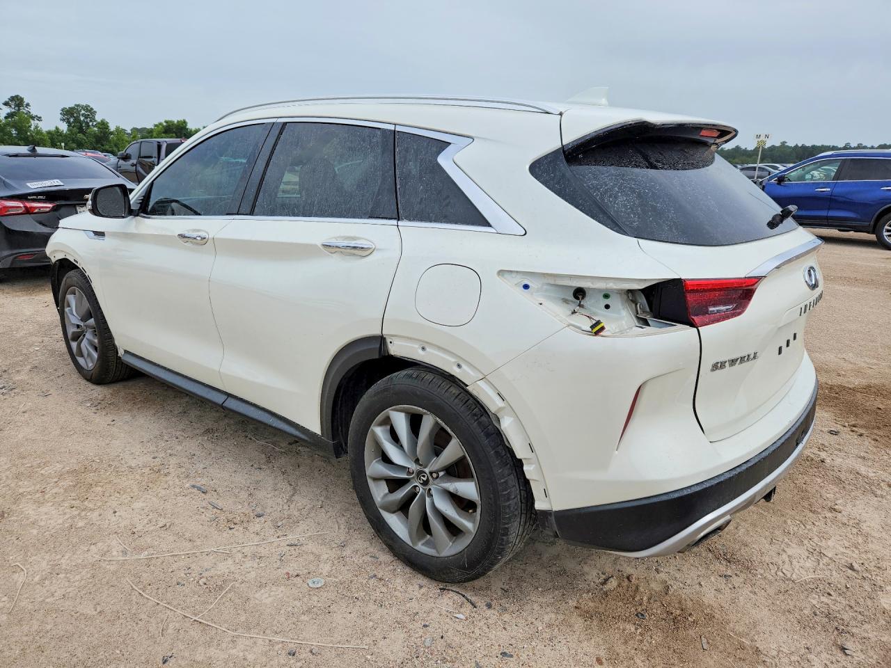 2019 INFINITI QX50 LUXE — снимка 2