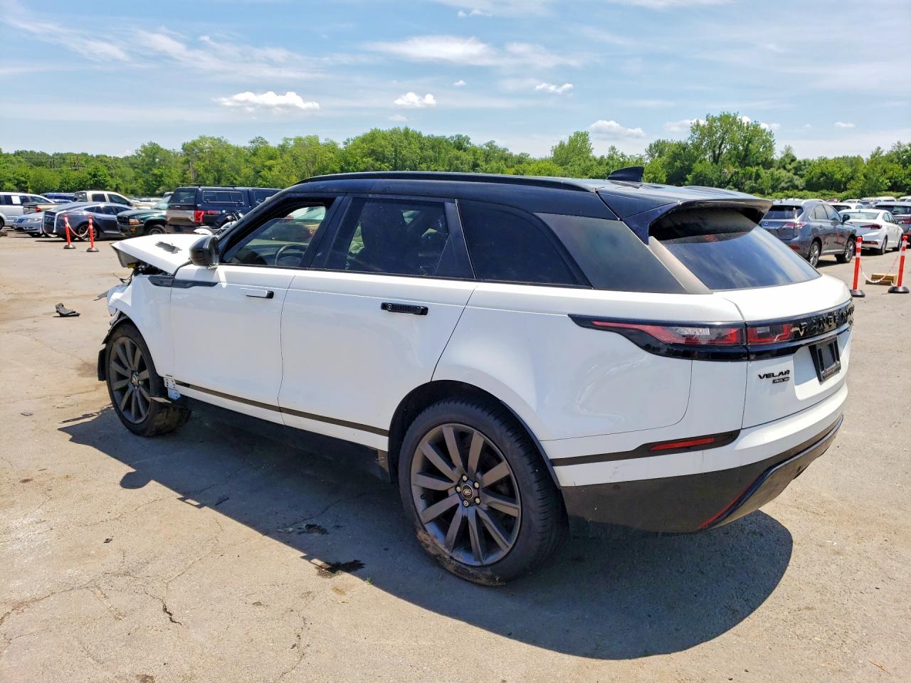 2018 LAND ROVER RANGE ROVER VELAR R-DYNAMIC HSE — снимка 2
