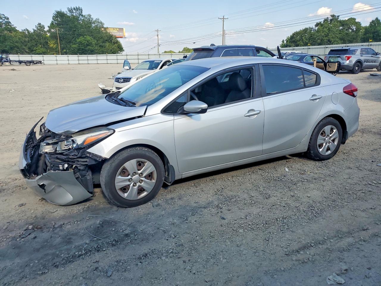 2017 KIA FORTE LX