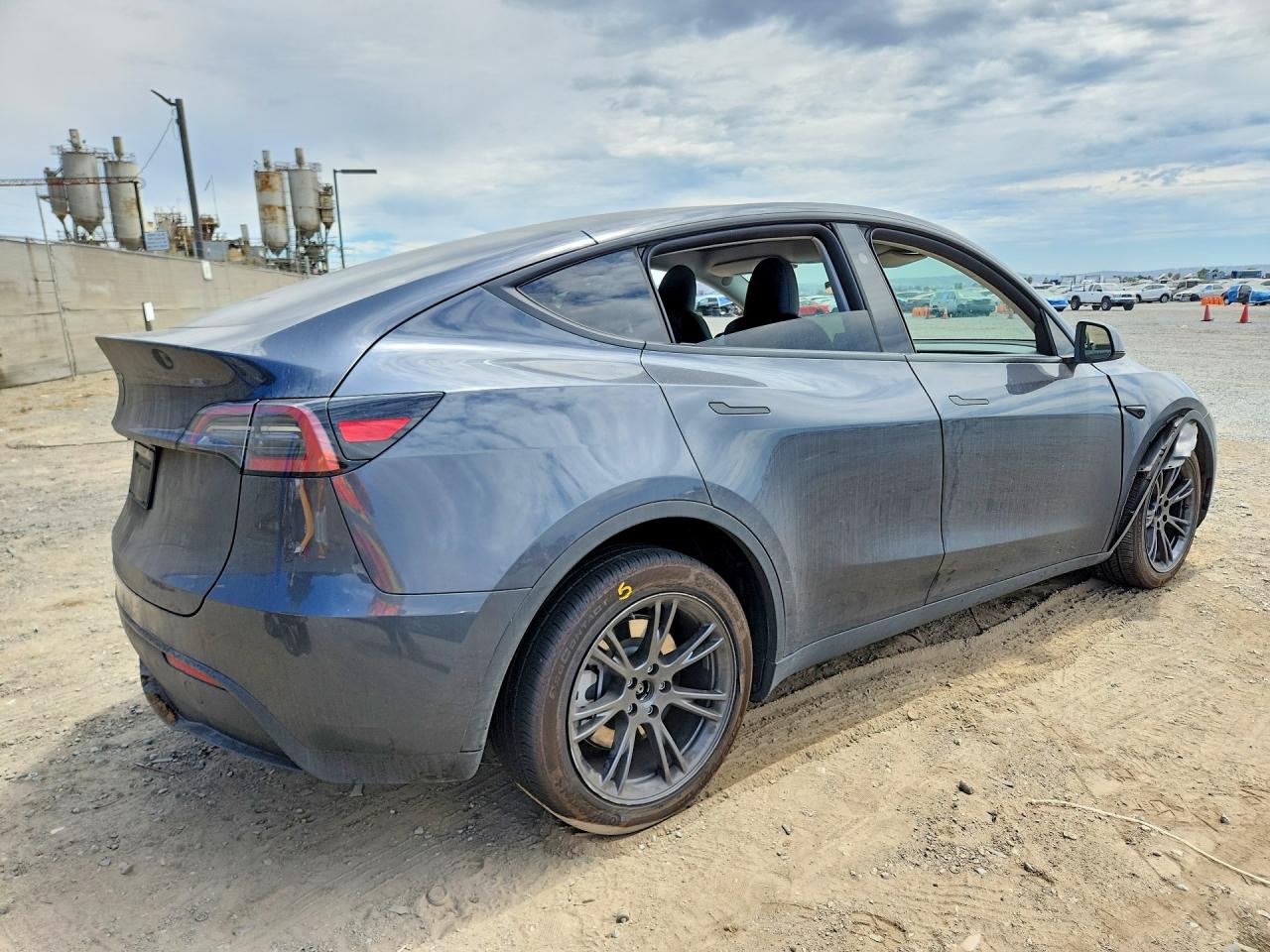 2025 TESLA MODEL Y — снимка 3