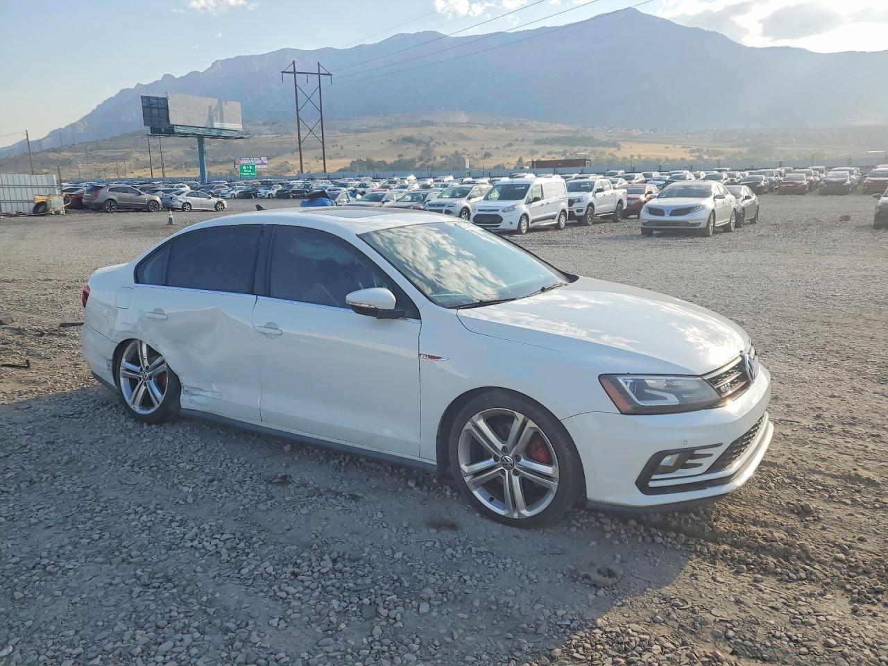 2016 VOLKSWAGEN JETTA GLI — снимка 4