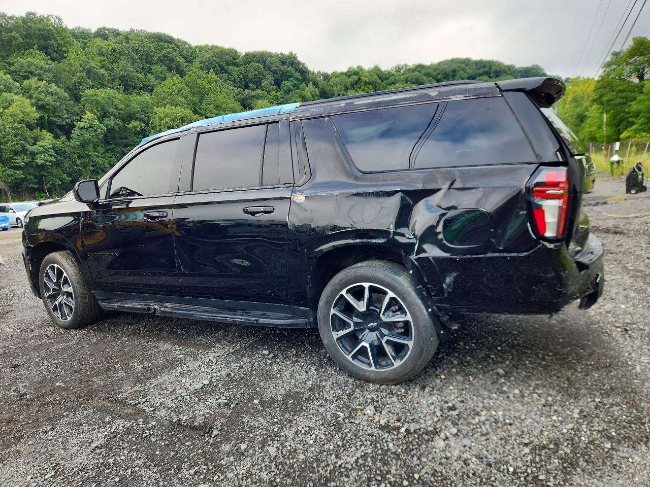 2023 CHEVROLET SUBURBAN K1500 RST — снимка 2