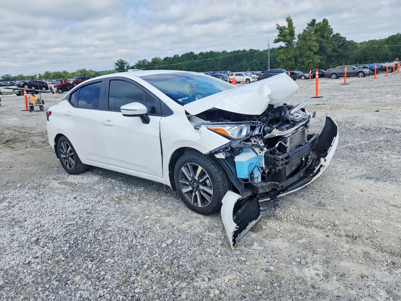 2021 NISSAN VERSA SV — снимка 4