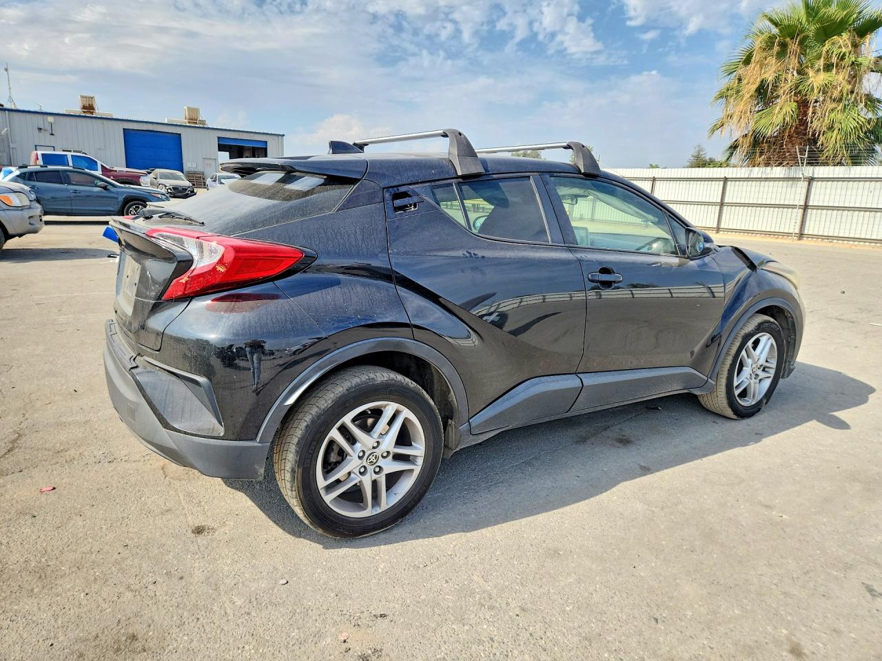 2020 TOYOTA C-HR LE — снимка 3