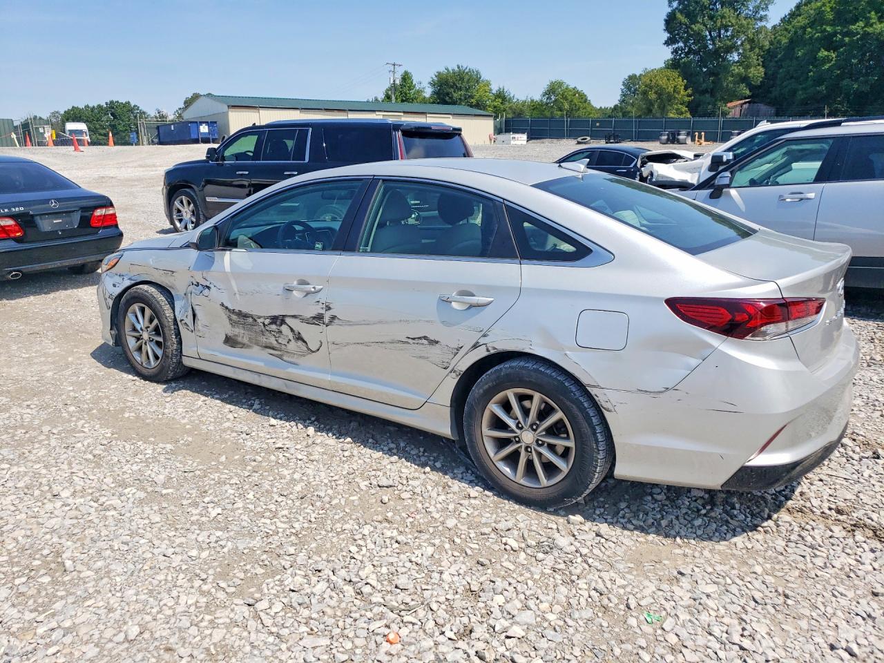 2018 HYUNDAI SONATA SE — снимка 2