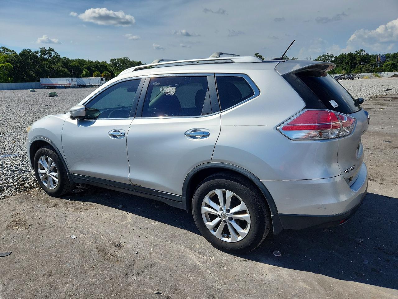 2015 NISSAN ROGUE SV — снимка 2