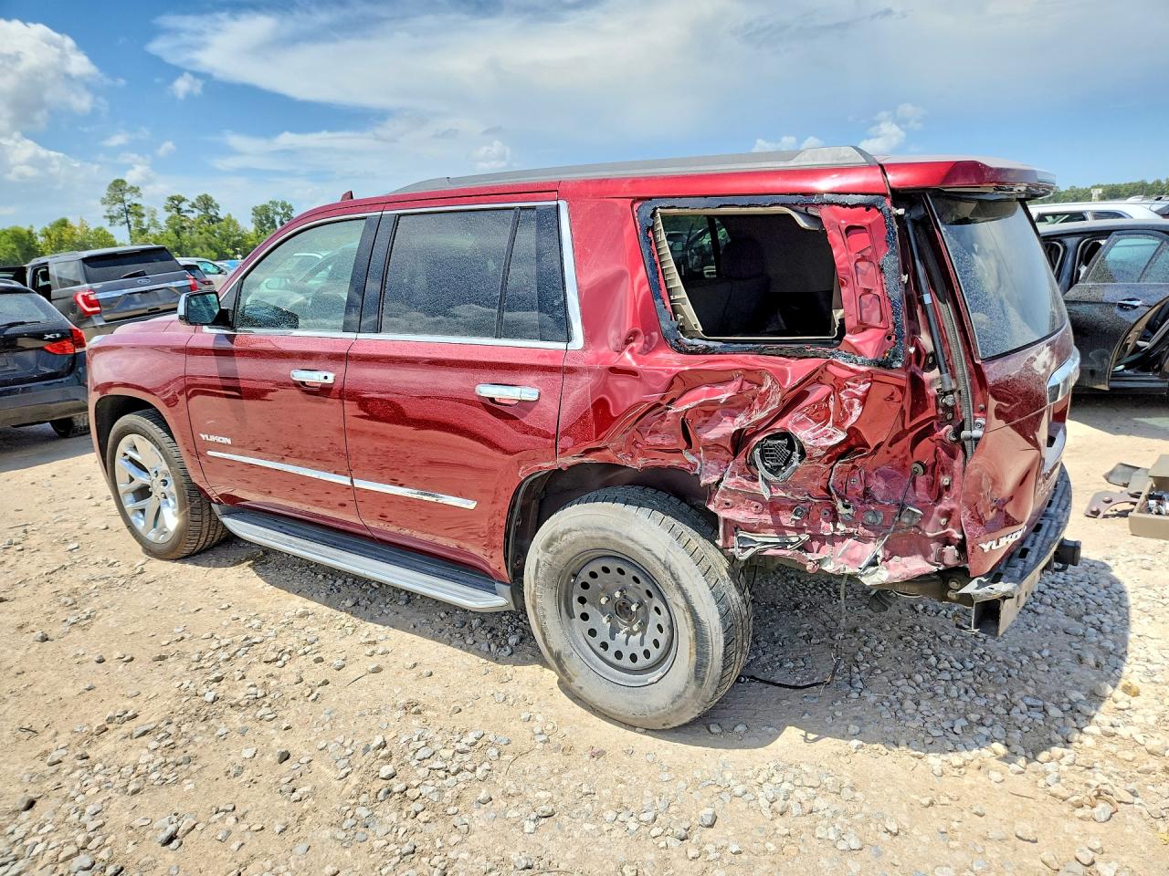 2017 GMC YUKON SLE — снимка 2