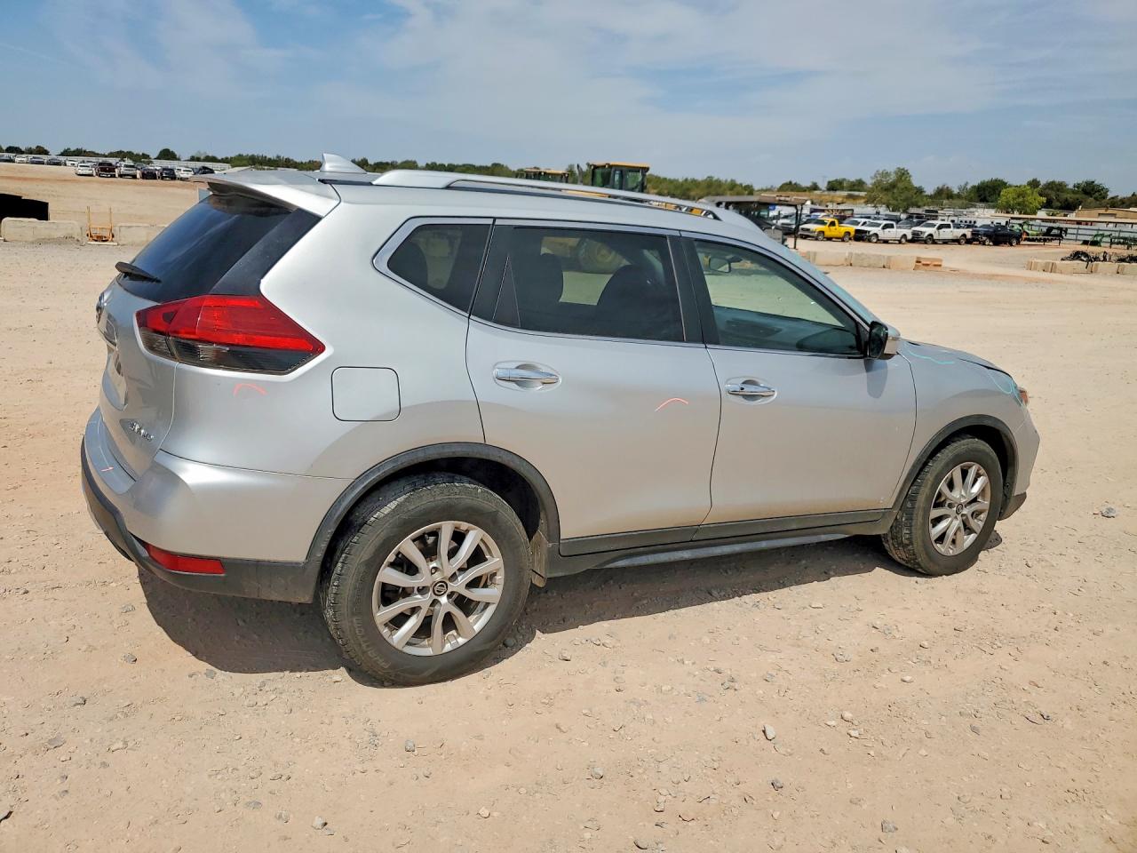 2017 NISSAN ROGUE SV — снимка 3