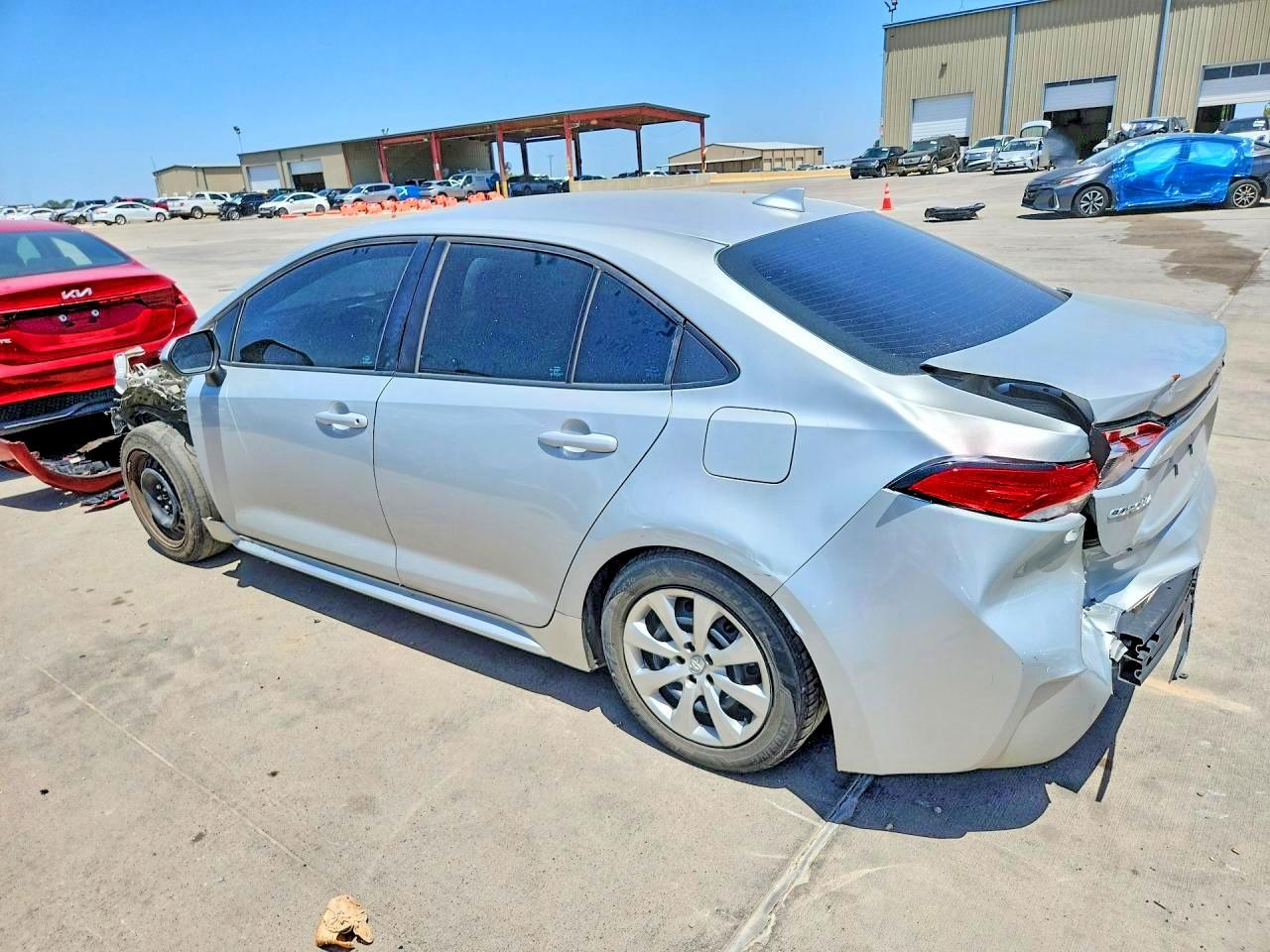 2023 TOYOTA COROLLA LE — снимка 2