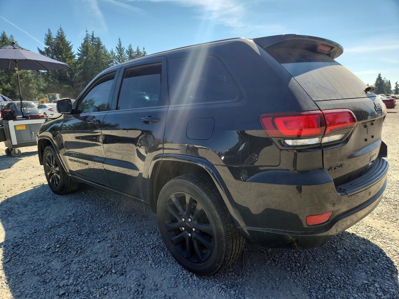 2021 JEEP GRAND CHEROKEE LAREDO — снимка 2