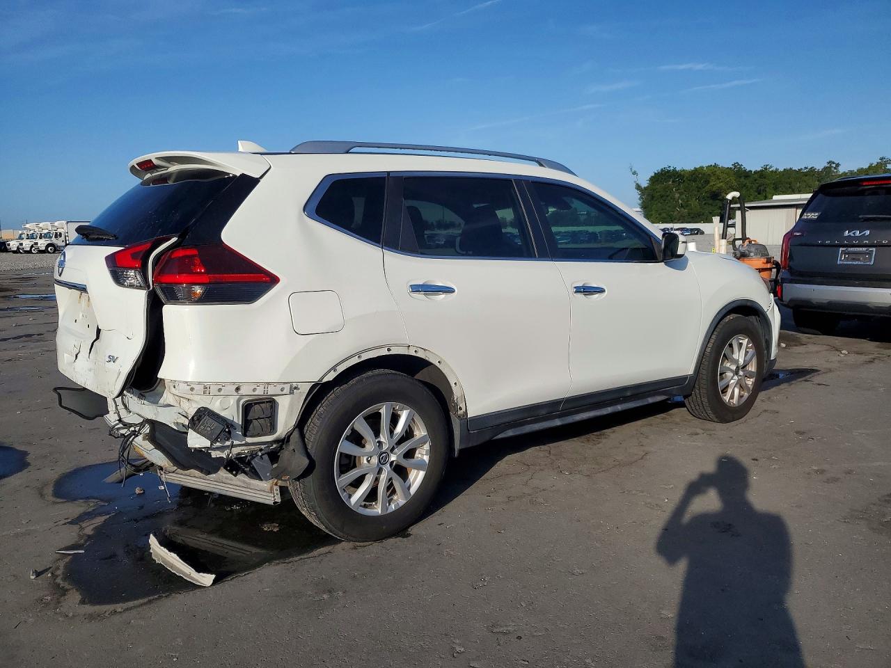 2020 NISSAN ROGUE SV — снимка 3