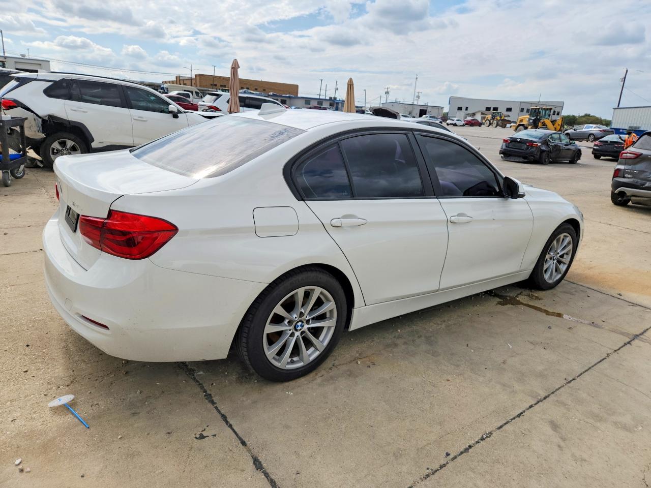 2018 BMW 320 I — снимка 3