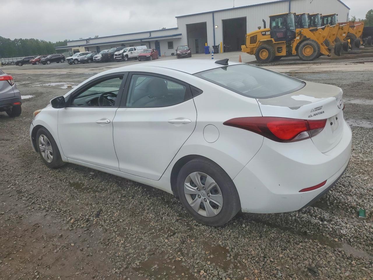 2016 HYUNDAI ELANTRA SE — снимка 2