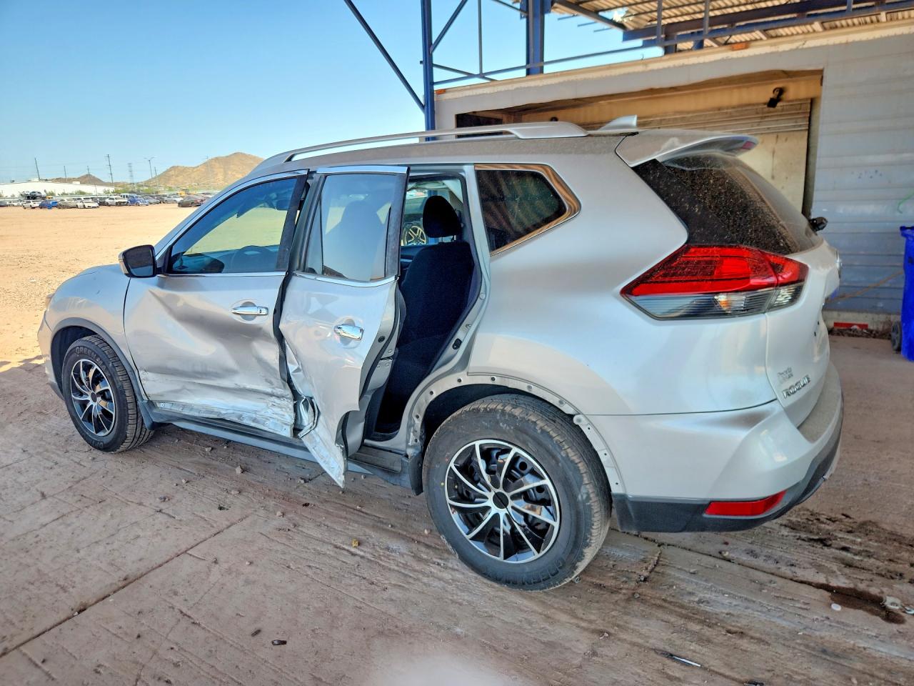 2017 NISSAN ROGUE S — снимка 2