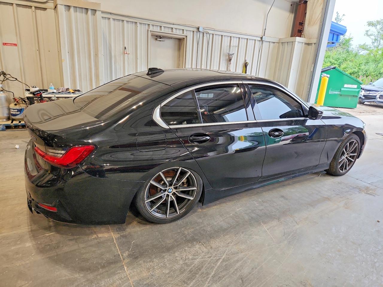 2020 BMW 330XI — снимка 3