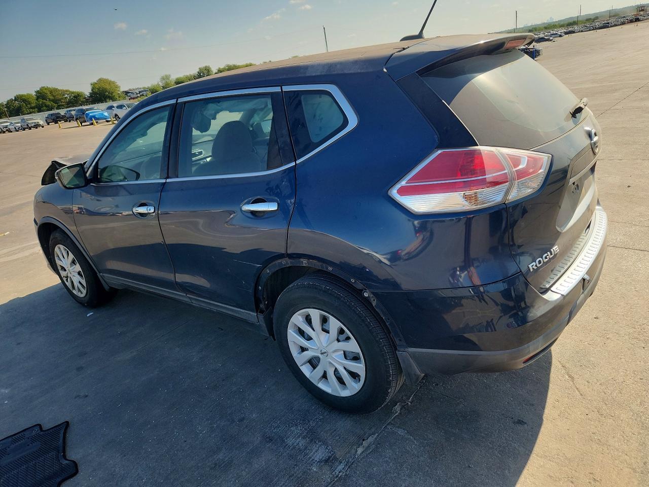 2015 NISSAN ROGUE S — снимка 2