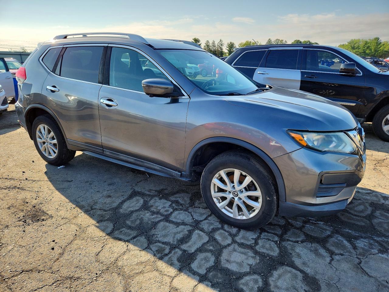 2017 NISSAN ROGUE SV — снимка 4